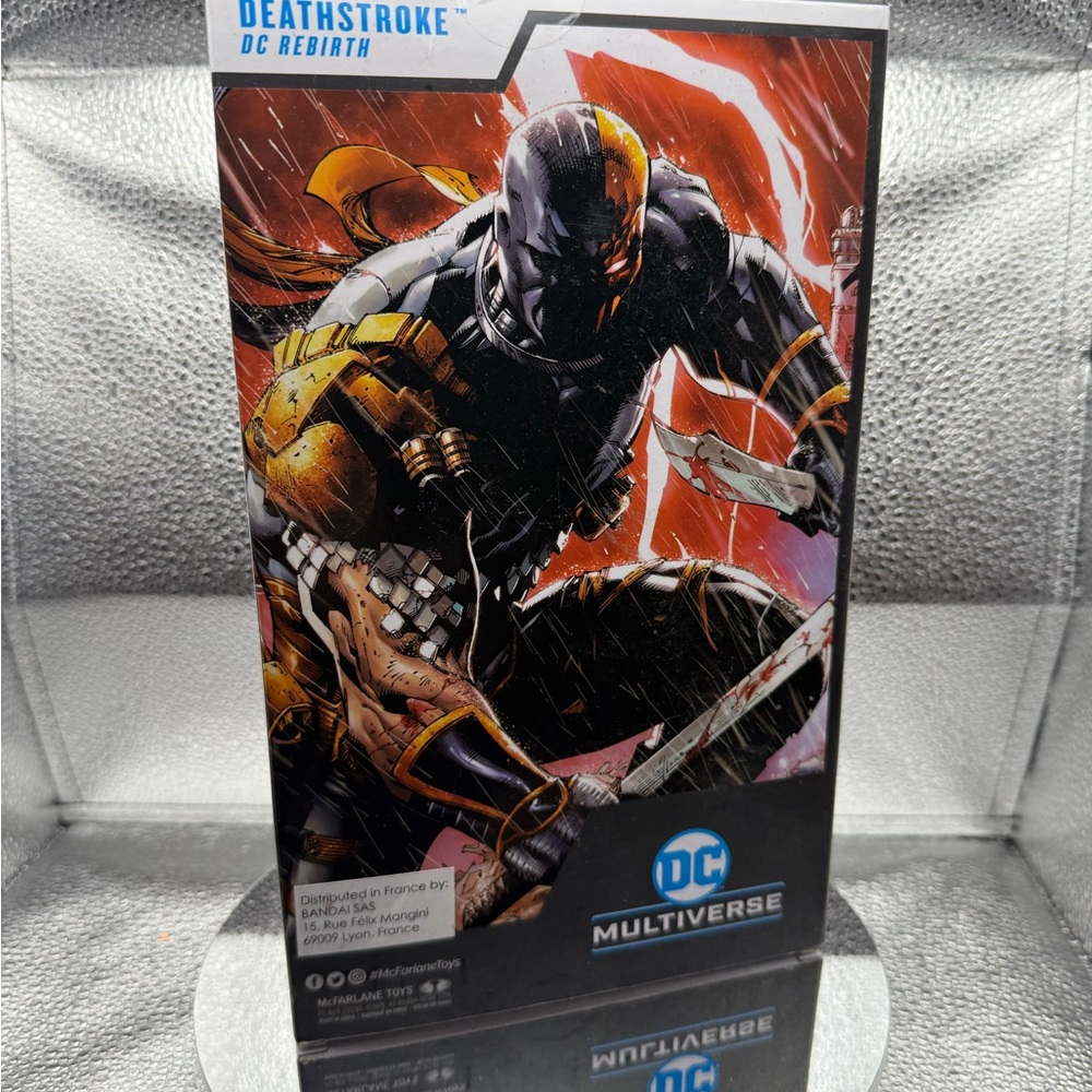 7” Deathstroke Action Figure with Sword, Card, and Stand by McFarlane Toys - Picture 7 of 8